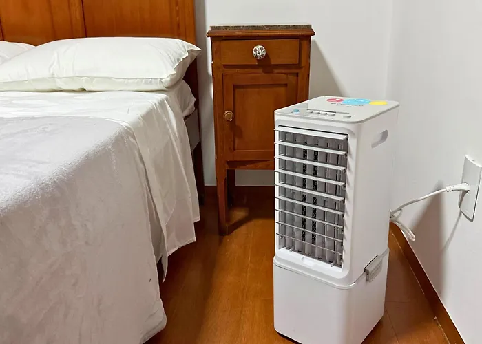 Quarto 03 - Casal Confortável - TV Smart e Frigobar