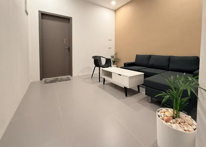 Hiraya Guesthouse