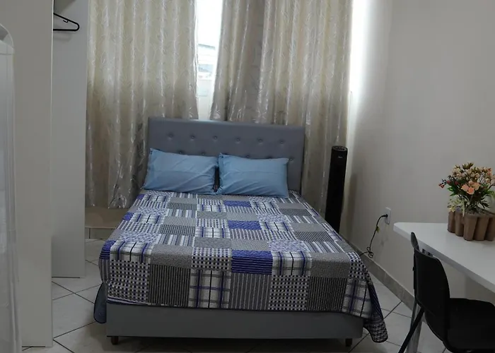 06 - Quarto Com Banheiro Compartilhado, Proximo A Pampulha