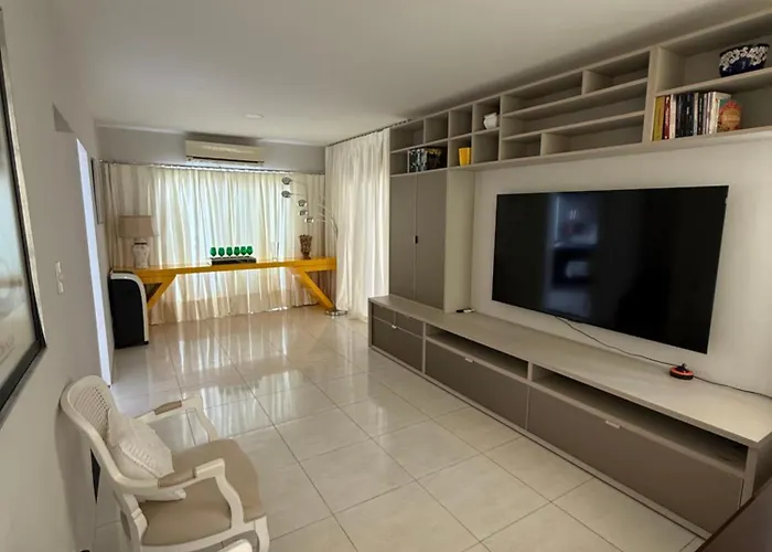 Room House