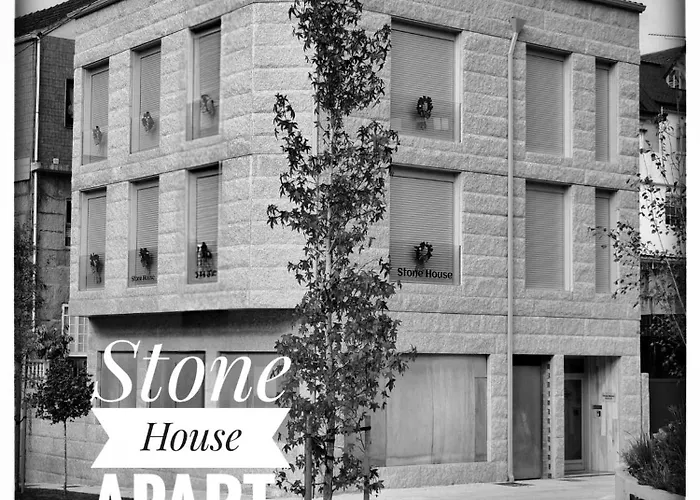 Stone House, Style Room