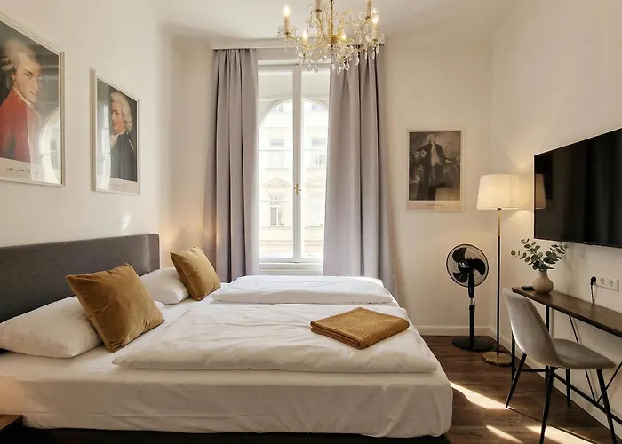 Pension Mozart - Newly Renovated