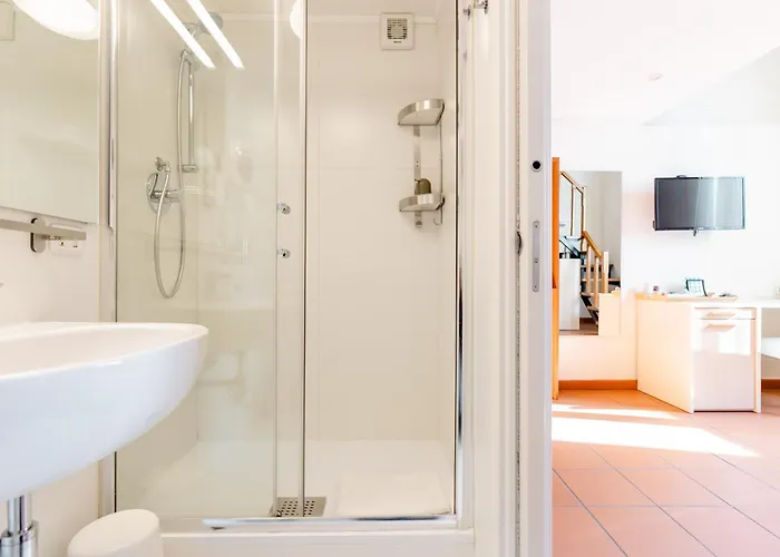 Сity center hotels Daybreak B&B