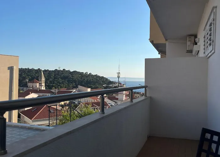 Apartments & Rooms Alagic