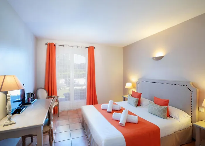 Hotel La Bastide Saint Martin