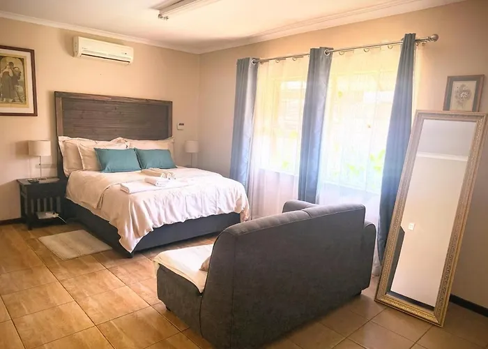 Green Grove Villa
