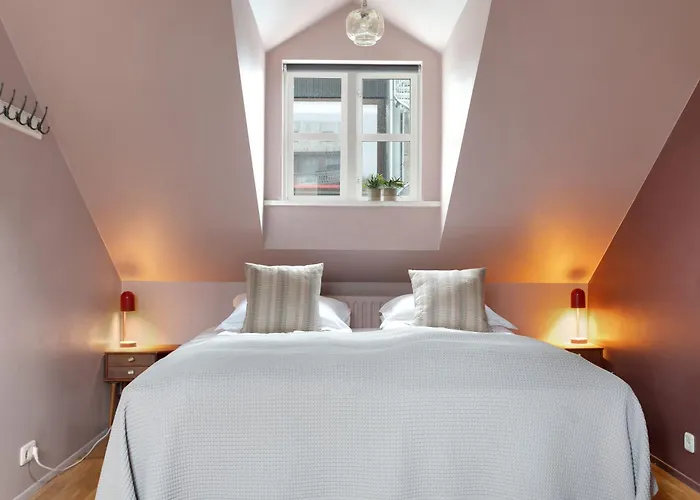 Grettir Guesthouse Downtown Charm