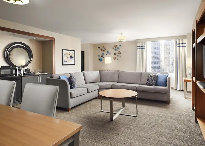 Best Selfcatering Embassy Suites By Hilton Chicago Downtown Magnificent Mile