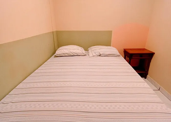 Suites para casais na praça Oswaldo Cruz