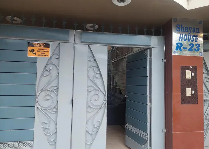 Family Guest House In Gulshan-E-Iqbal , Block-10