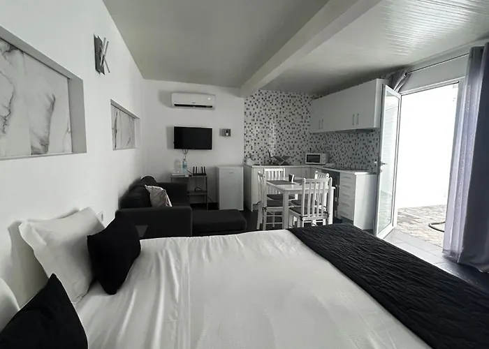 The Rock Guest House