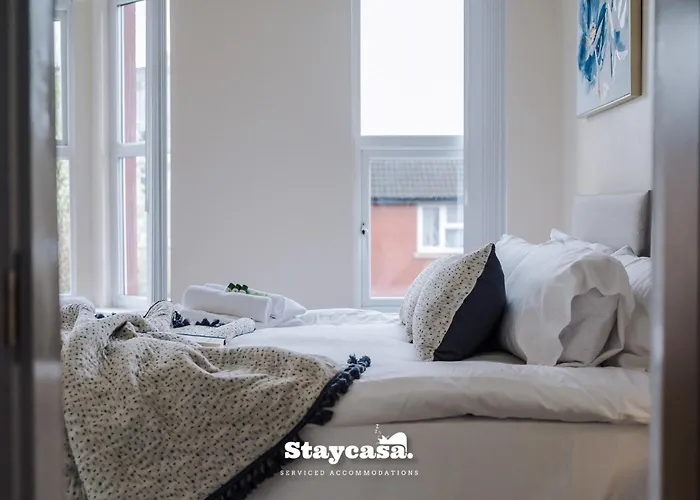 Monton Co-Living - Private Room Self-Cater