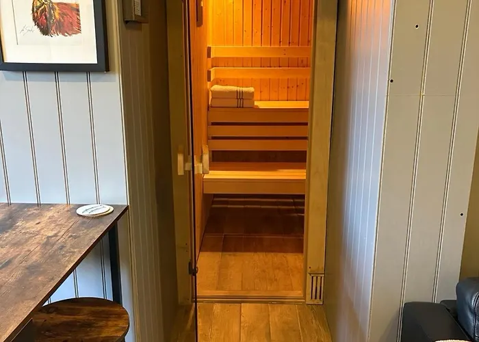 Highland Rooms