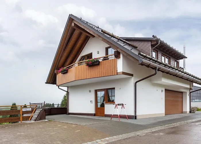  Cafe-Restaurant-Gaestehaus Waldvogel