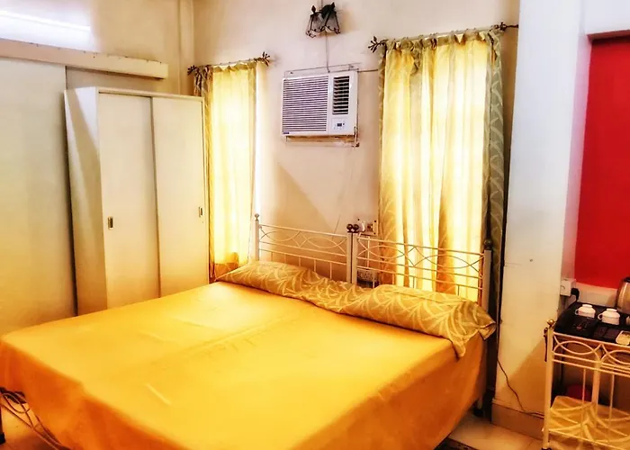 New Alipore Transit House