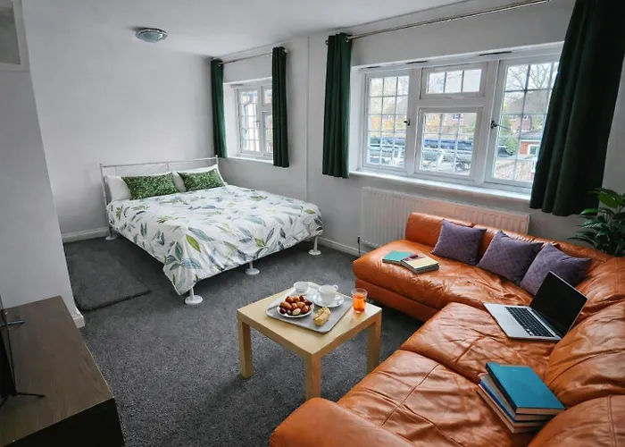 Valuestays Comfortable Rooms Windsor Legoland Heathrow