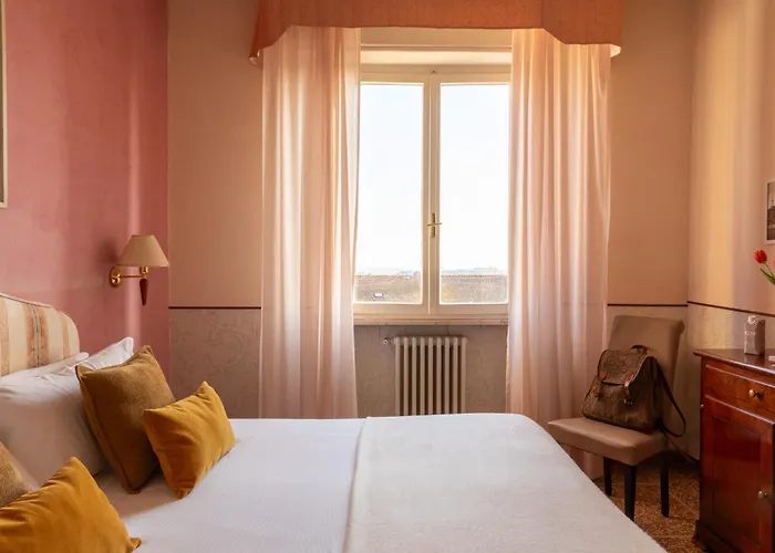 Airport Hotel: Hotel La Pace