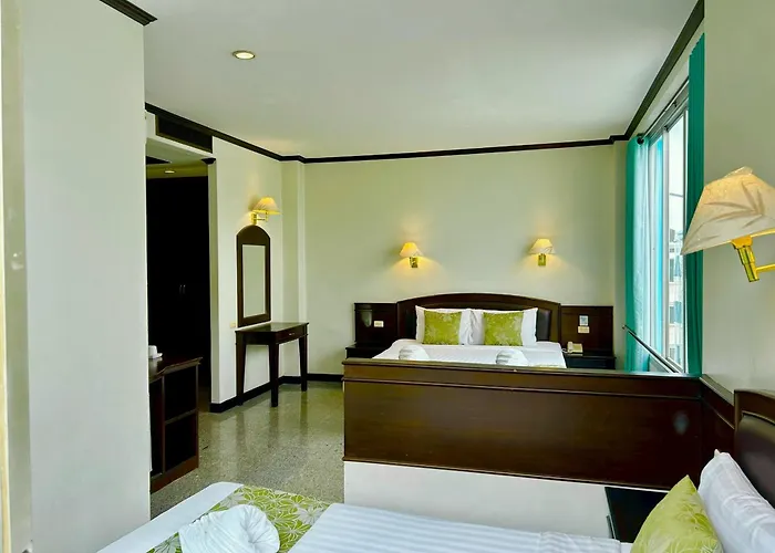 Cheap hotels Green House