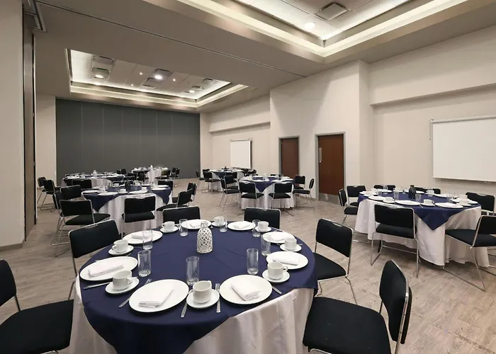 Hotel de 4 estrellas: City Express Plus By Marriott Cabo San Lucas
