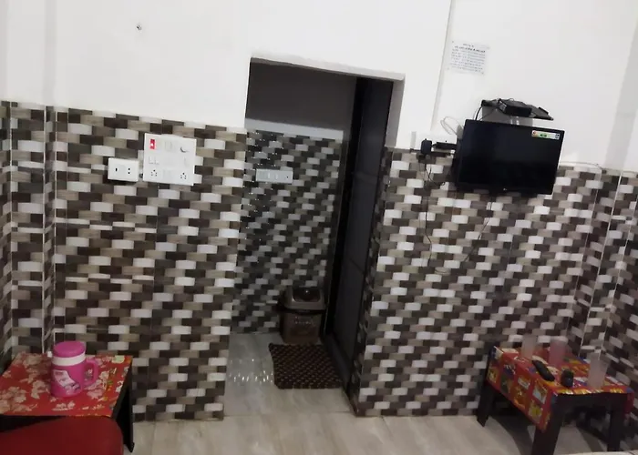 Radha Deo Guest House