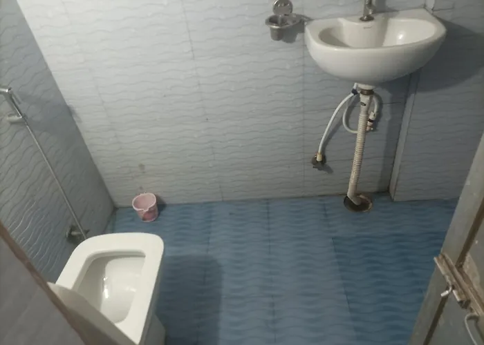 Radha Deo Guest House