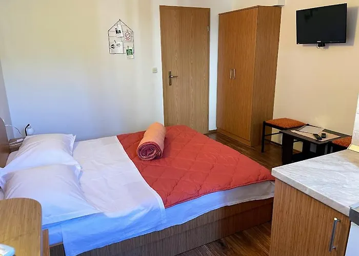 Obradovic Rooms & Apartments