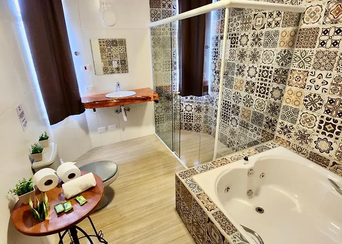 Pousada Bliss House - Opções de suites com hidromassagem