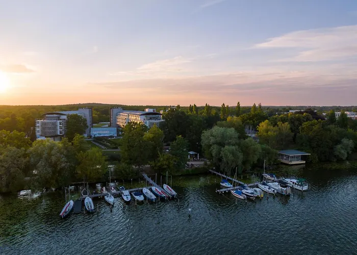 Kongresshotel Potsdam Am Templiner See