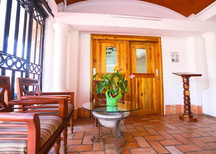 3 star hotels Maria De Lourdes