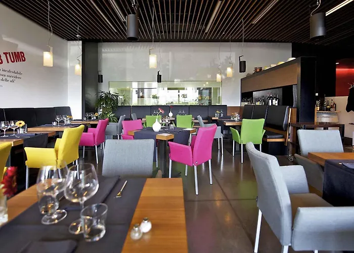  Mercure Nerocubo