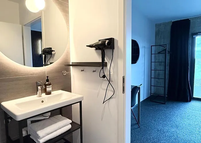 Seljavellir Guesthouse