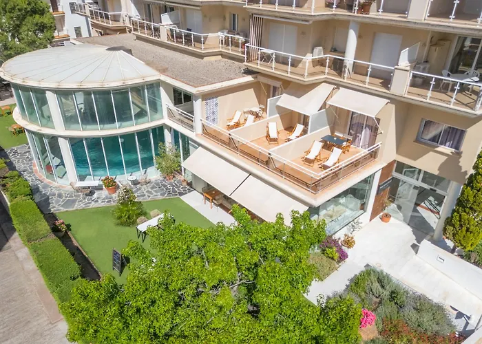 Hoteles con Jacuzzi & Apartaments Thalassa Sport & Wellness