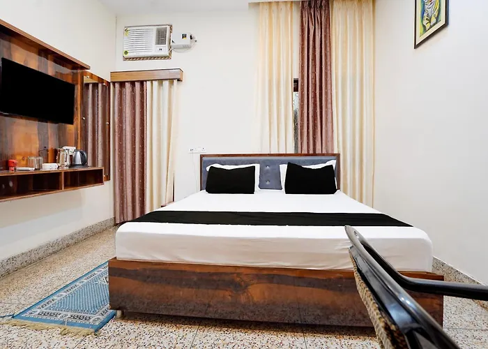 Kalash Guest House
