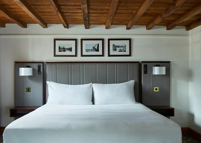 Romantic hotels Manchester Marriott Victoria & Albert