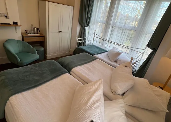 A & B Guest House Cambridge