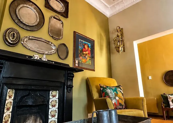 Del Roza Guest House