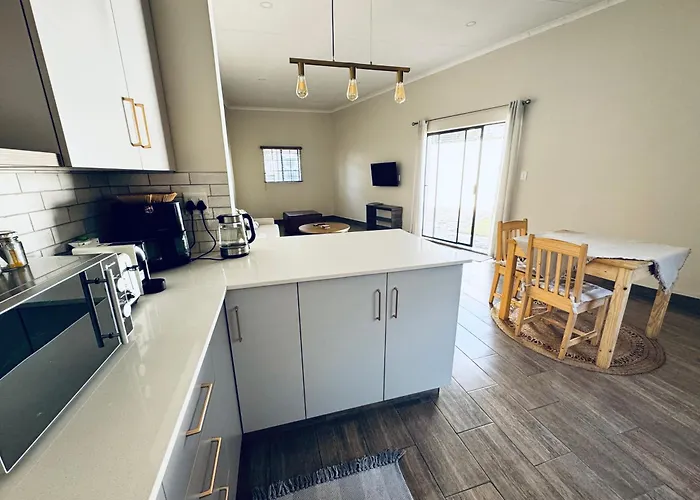 De Vlei - Private Accommodation In Garsfontein