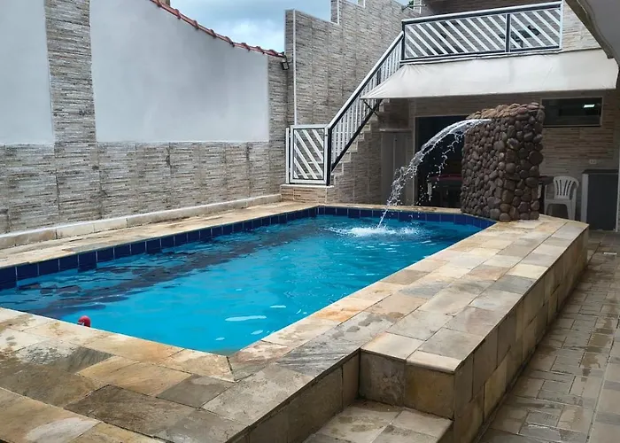 Linda Casa Edicula "Fundos Do Terreno" Com Piscina