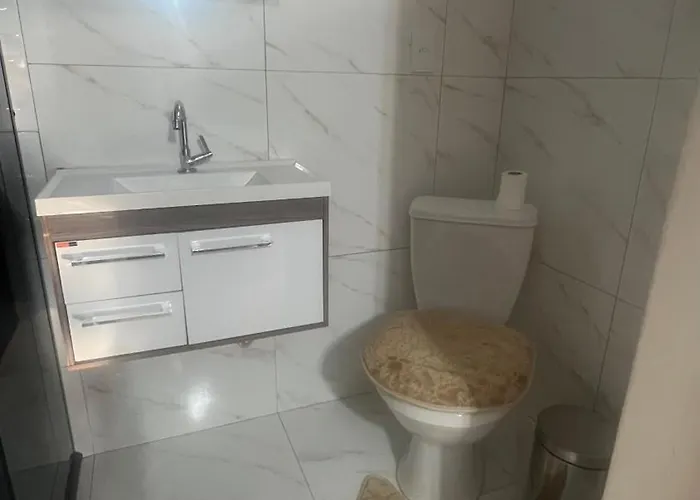 Quarto com banheiro privativo