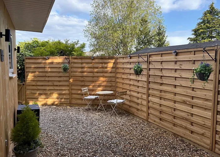 The Perk Inn, Cosy & Secluded Garden Lodge