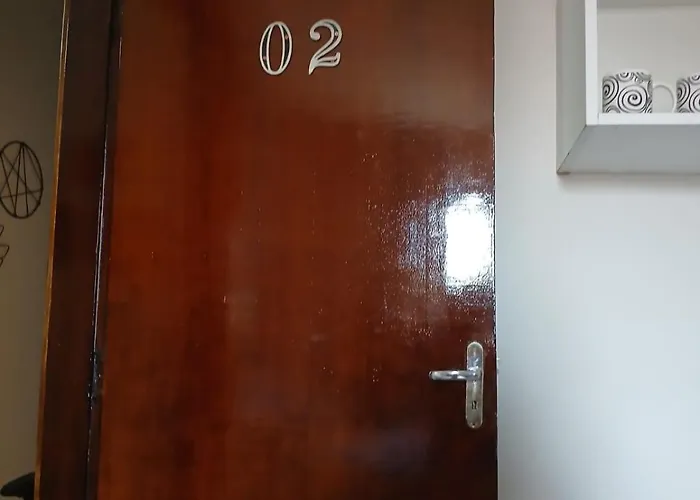 Quarto com cama Queen casal Casa da Mari 2