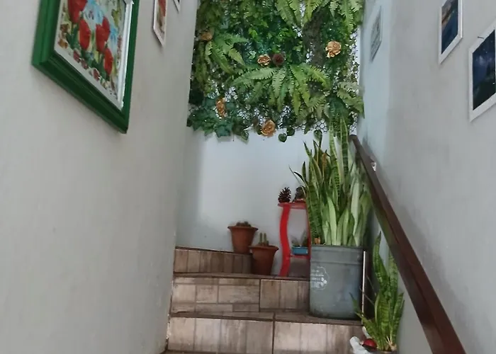 Quarto com cama Queen casal Casa da Mari 2