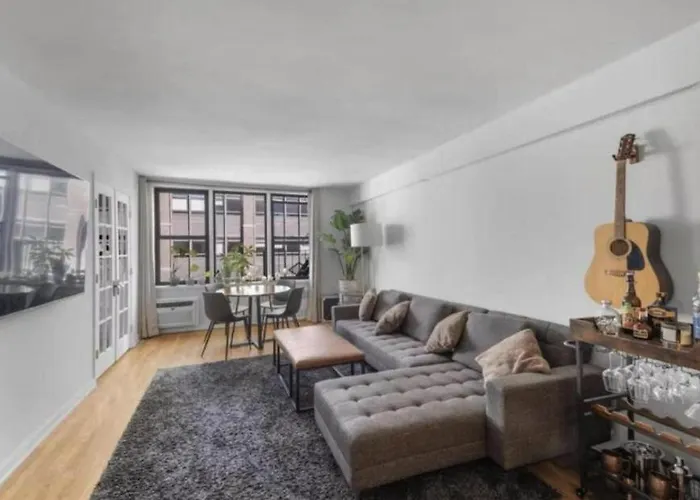 Lavish Columbus Circle Manhattan Apartment By Central Park & Times Square Adults Only
