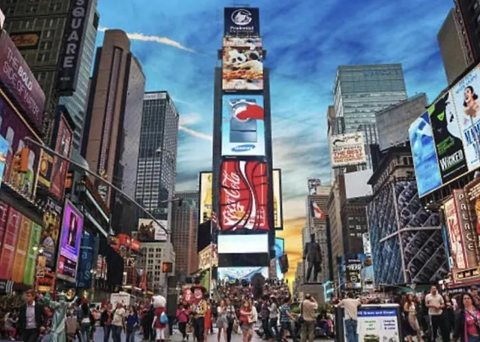 Lavish Columbus Circle Manhattan Apartment By Central Park & Times Square Adults Only