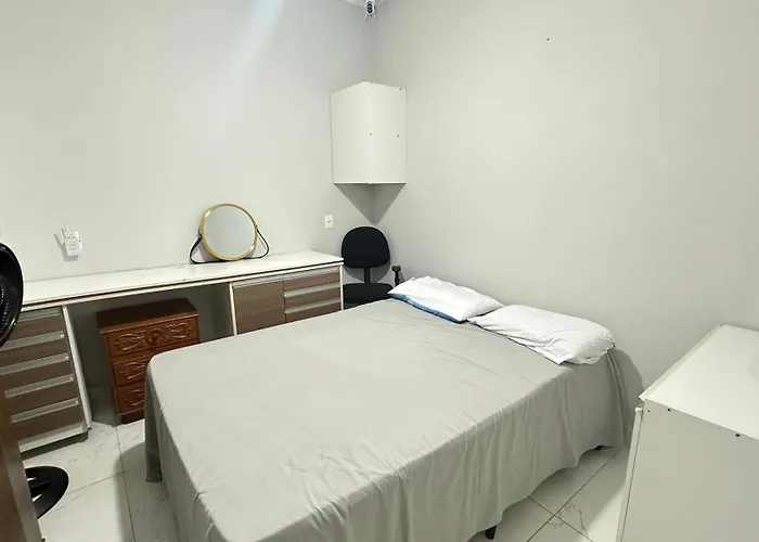 Quarto com banheiro