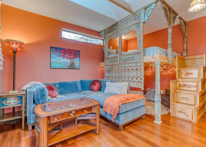 Sweet Sunshine Suite- Artistic, Cozy, And Colorful
