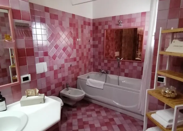 Emerald Coast Rooms
