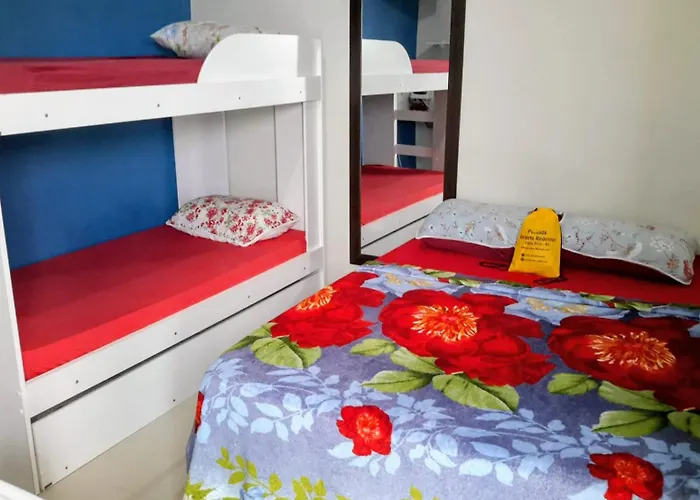 Pousada Cabo Frio Com Piscina, Estacionamento, Ar-Condicionado - Suites Completas E Cozinha Compartilhada!