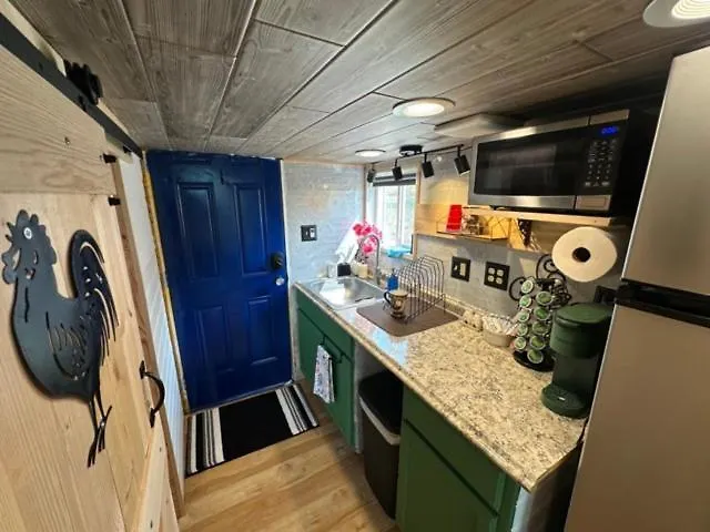Tiny House Farm Stay Pets Welcome