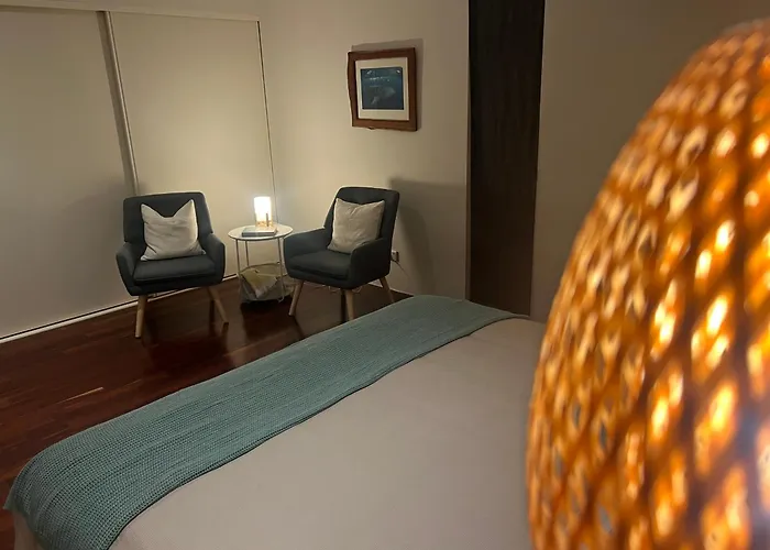 Zen Margaret River, Forrest View Room - Japanese Deep Bath, Walk To Town - Shared 3 Bedroom Hosted House